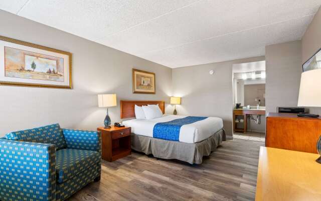 Travelodge by Wyndham Pueblo