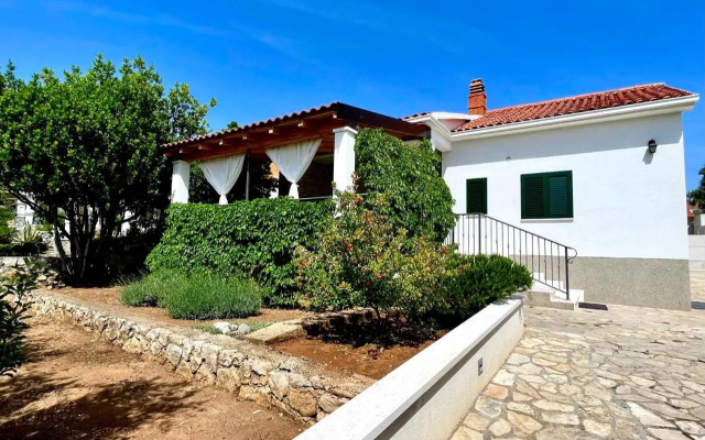 Holiday House Dijana