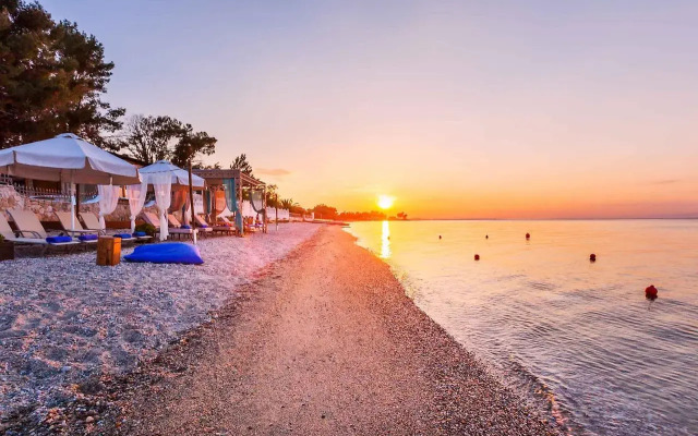 W Villas Halkidiki