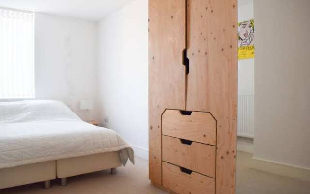 Modern 1 Bedroom Apartment in Greenwich