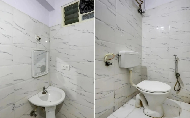 Hotel Raj Comfort Inn