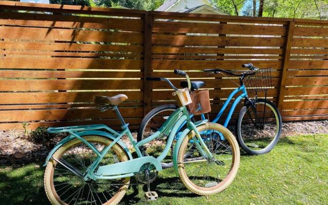 Industrial Old Town Bungalow w/ Free Cruiser Bikes