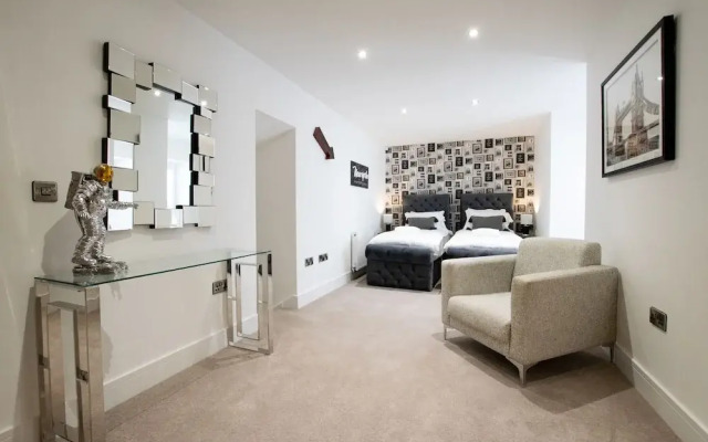 Rowan Tree Your Apartment