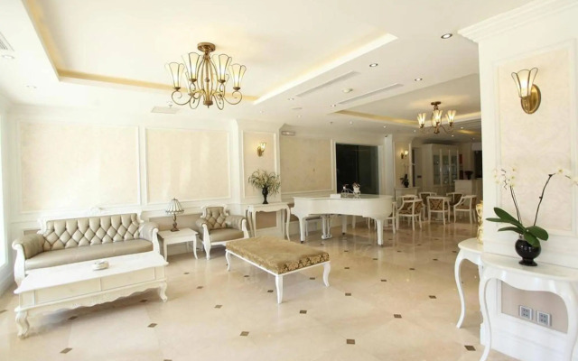 City Bay Hotel