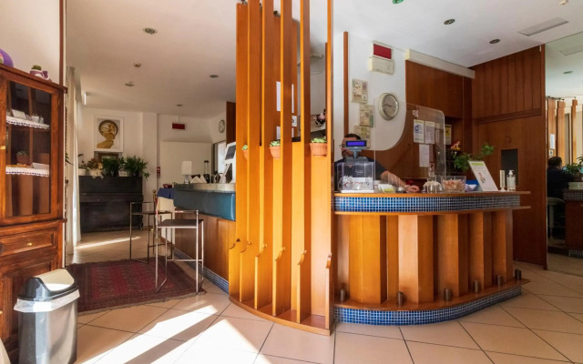 Hotel Ausonia
