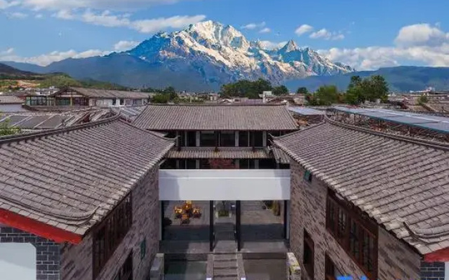 Dewild·Qiye Manju | Wabi-Sabi Style·Coffee·Designer Aesthetic Courtyard