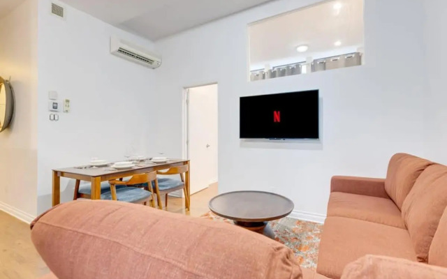 M11 Stylish Modern 3BR in Prime Location