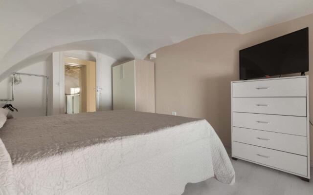 Suite 79 by BarbarHouse