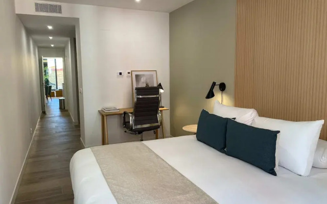 w Trendy 2BR w Sunny Terrace in Chueca