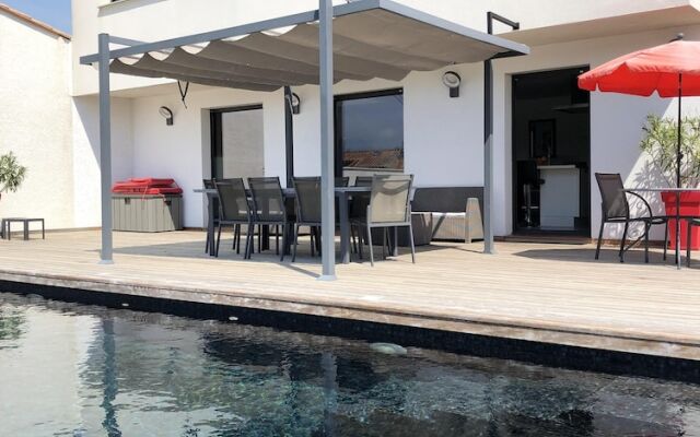 Villa With 3 Bedrooms in Saint-cyprien, With Wonderful Mountain View, Private Pool, Enclosed Garden - 3 km From the Beach