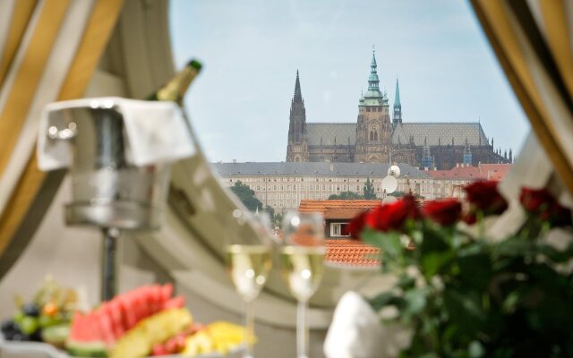 Mamaison Hotel Riverside Prague