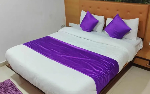 OYO 90158 Hotel Global