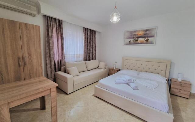 My Holiday House