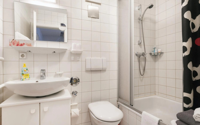 Comeback Apartment Central