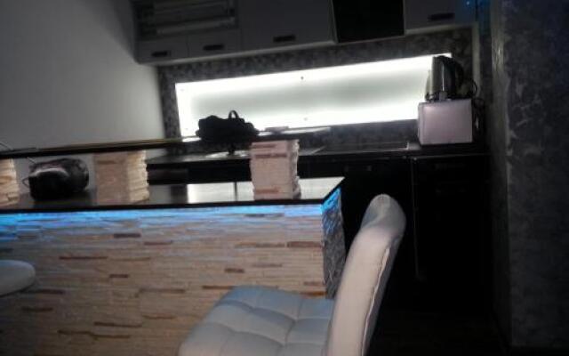 Apartament Neon