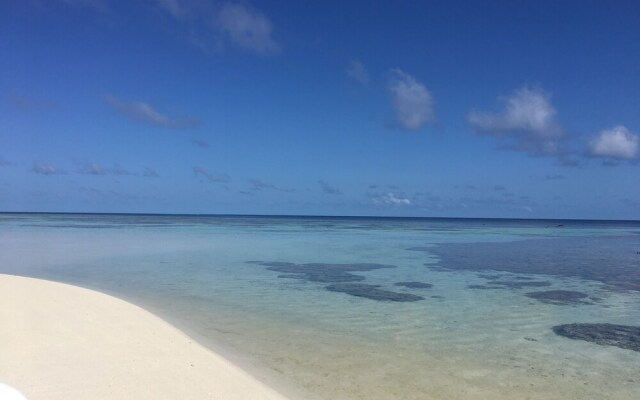 Hudhu Raakani Lodge