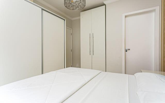 Belo apto com churrasqueira nos ingleses RAE204