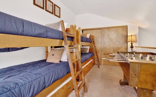 SKI Time Getaway #1848