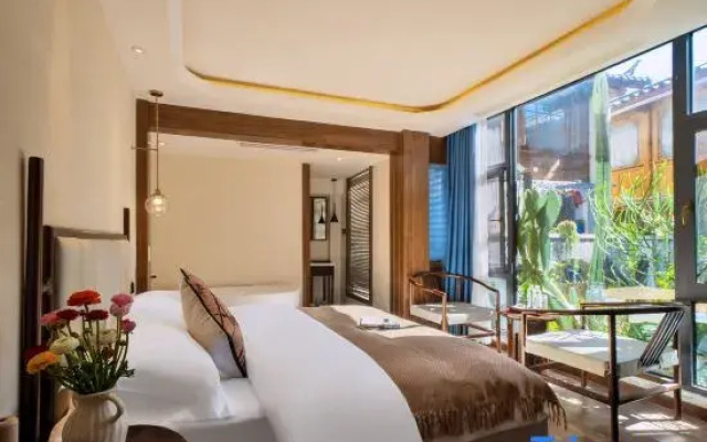 Xi He Jin Homestay (The Old Town of Lijiang Sifang Street)