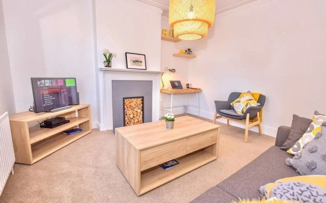 Edge of the Action Gem