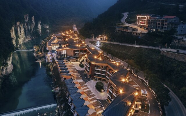 Spring Posh Roadsun International Hotel & Resort