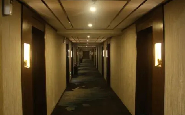 Changchun Xuanji Sleep High Luxury Hotel (Kuancheng Wanda Railway Station)