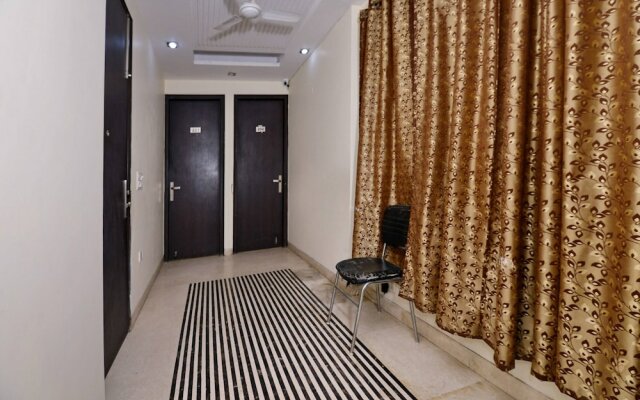 OYO Rooms CR Park Outer Ring Road