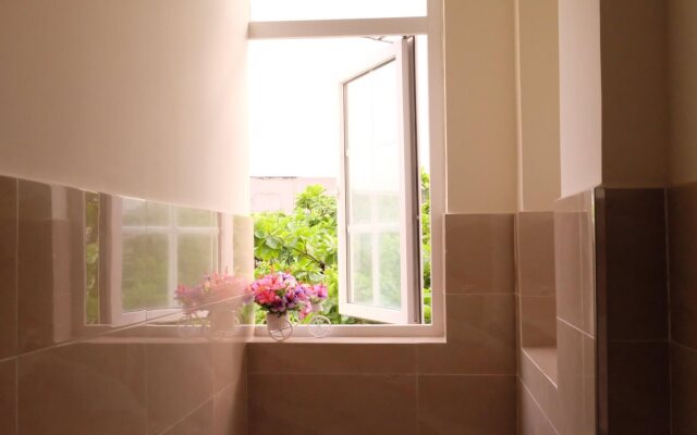 Spring Hung Anh Hotel