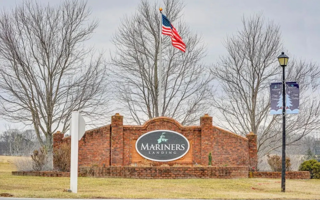 Smith Mountain Lake Condo w/ Pool Access