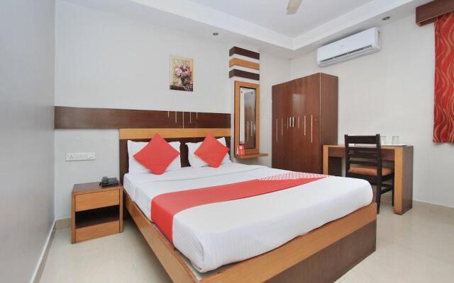 OYO 958 Hotel Greenwood Inn