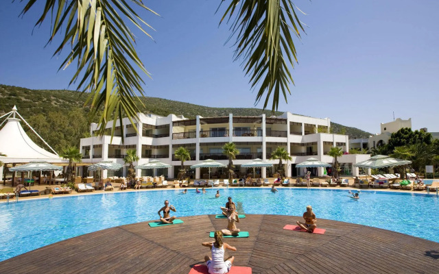Latanya Park Resort