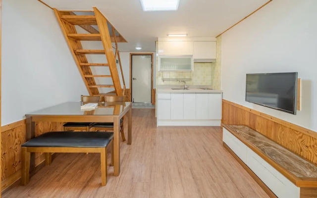Yeongheungdo Rainbow Ocean View Pension