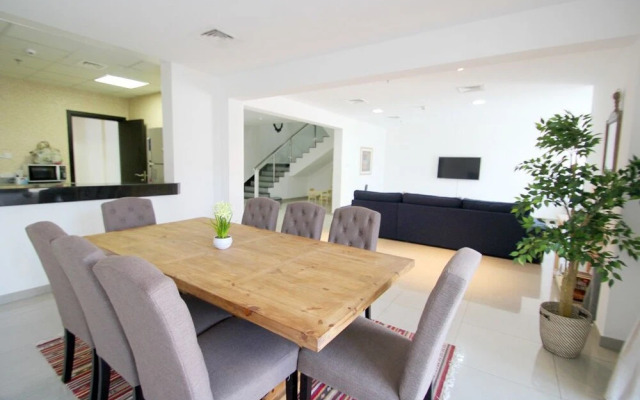 Kennedy Towers - Marina Wharf