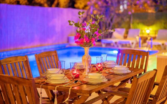 Lovely Villa With Private Pool and Terrace in Kas