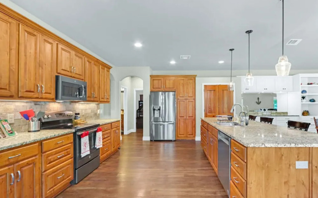 Beautiful Lakefront Cabin Something For Everyone