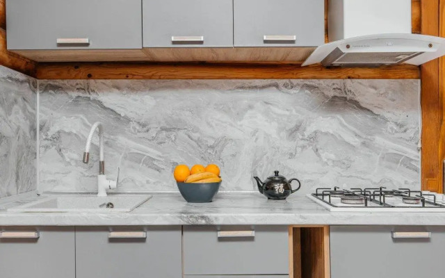 House Izbushka (Zhiloj dom)