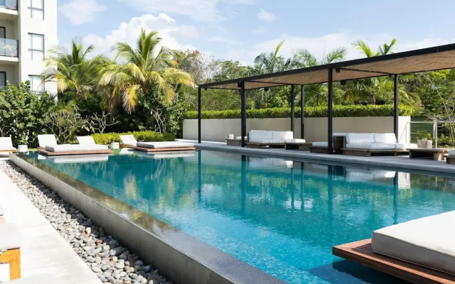 Ourfriends Condo by Acomodo