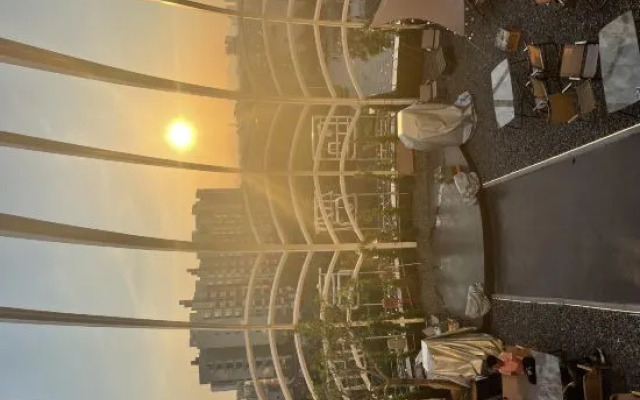 Huajian International Hotel