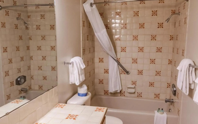 Sagebrush Inn & Suites