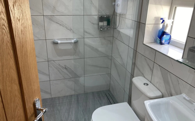 Private Self-contained Annex With Wifi & Parking