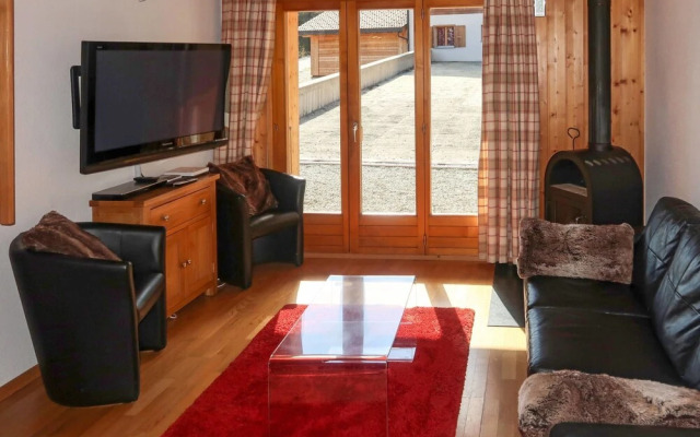 Pinsons Vex in Vex With 2 Bedrooms and 3 Bathrooms