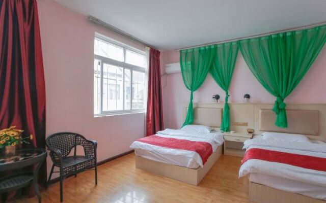 Lijiang Juxian Hotel