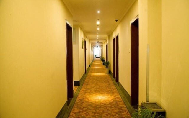 GreenTree Inn Jiangsu Suzhou Kunshan Huaqiao Household Building Materials City Shell Hotel