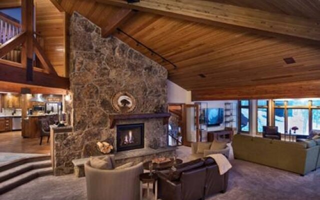 Trails Edge Lodge