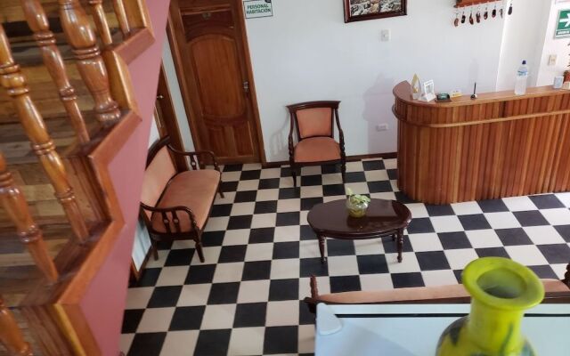 Hostal Monte Real