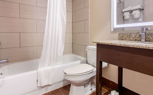 Quality Inn & Suites Myrtle Beach near Outlets