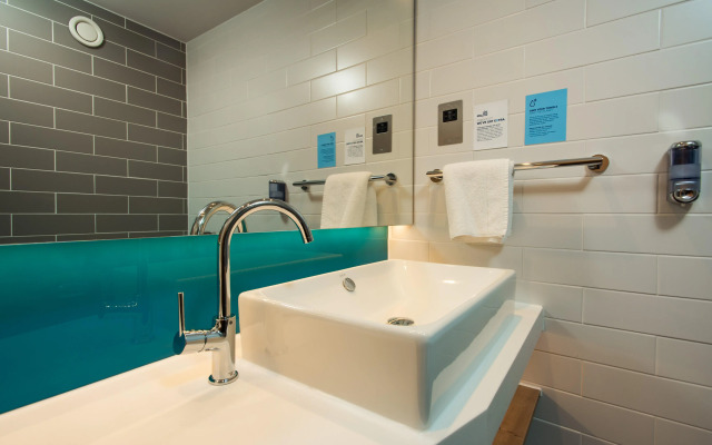 Holiday Inn Express Burton Upon Trent by IHG