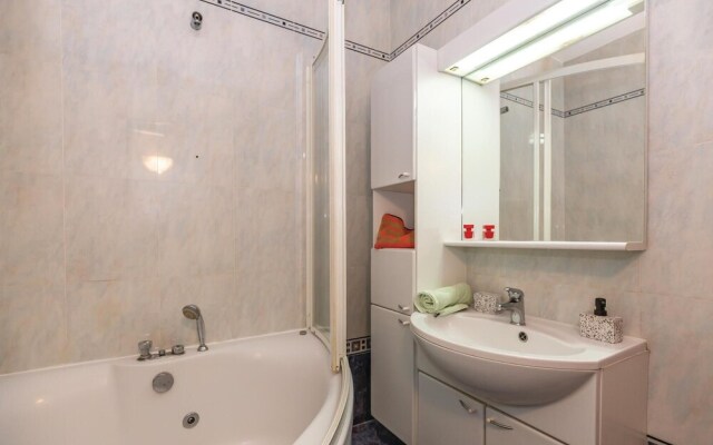 Amazing Apartment in Metkovic With Wifi and 2 Bedrooms