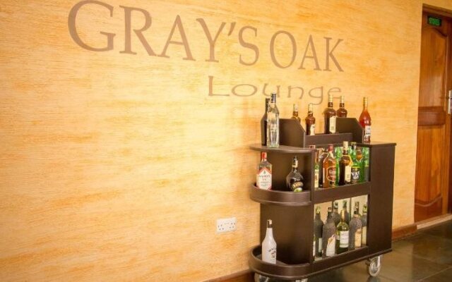 Gray's Oak Hotel