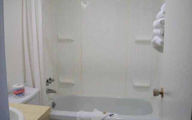 Hospitality Courtyard Inn